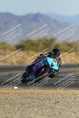 media/Dec-09-2023-SoCal Trackdays (Sat) [[76a8ac2686]]/Turn 15 Set 1 (230pm)/